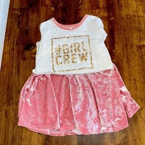 Size 10/12 The children’s place set.